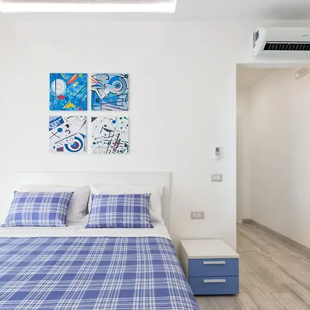Apartment Sorrentovibes - New & Stylish Two Bedroom With Balconies Sorrento